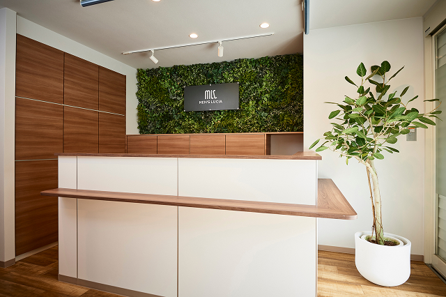 メンズルシアの受付